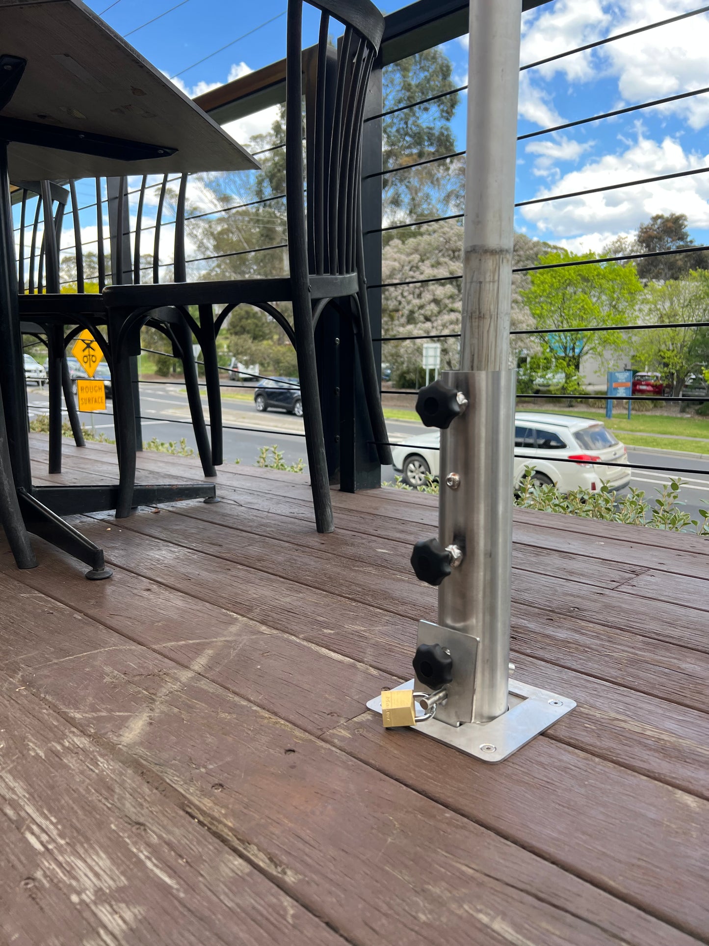 Ezy Hold Lockable Top Mount